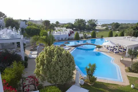 So Nice Beach Resort in Ayia Napa — foto 14