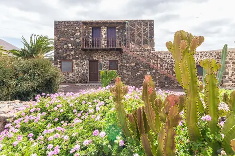 Hotel Rural Mahoh in La Oliva