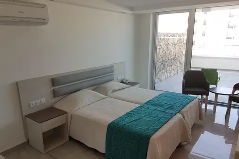 Melini Hotel Suites in Paralimni, foto 30