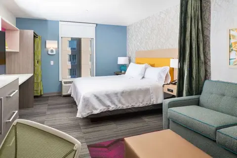 Home2 Suites by Hilton Newark Airport in Newark