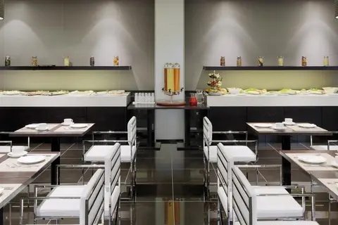 H10 Hotel Berlin Ku'damm in Berlijn — foto 14