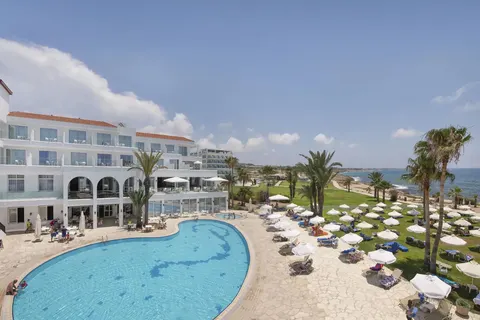 Akti Beach Village Resort in Hlorakas