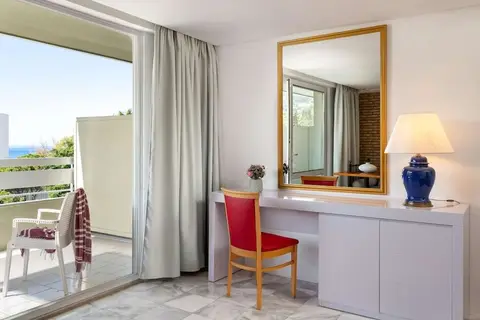 Hotel Dionysos in Ιαλυσός — foto 26