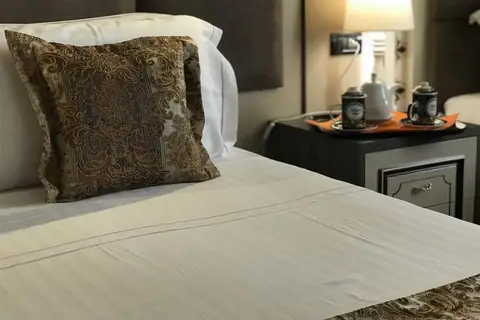 Hotel Deluxe in Tirana — foto 2