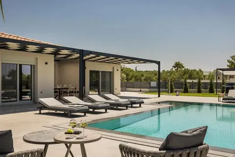 Al Mare Villas in Kiotari