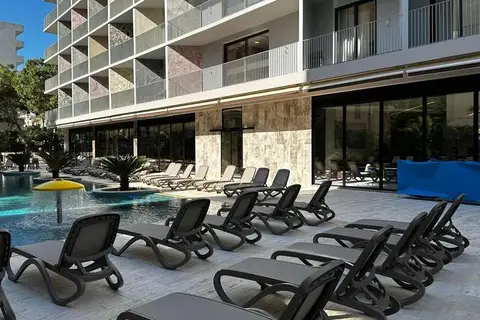 Durres Bay Hotel in Durrës — foto 3