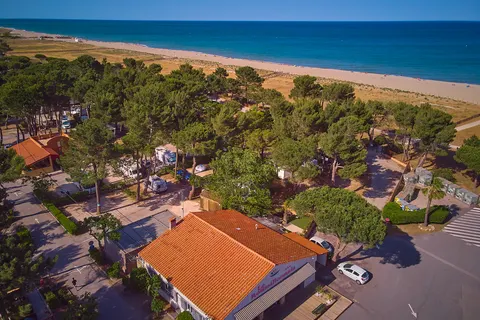 Camping Le Roussillonnais foto 1