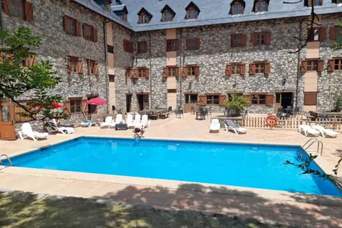 Apartamentos SNÖ Vall de Boi in la Palma de Cervelló — foto 19