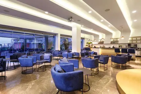 TUI Blue Lagoon Palace in Καλύβες Πολυγύρου — foto 15