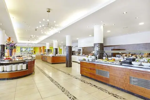 Universal Hotel Romantica in Colònia de Sant Jordi — foto 12
