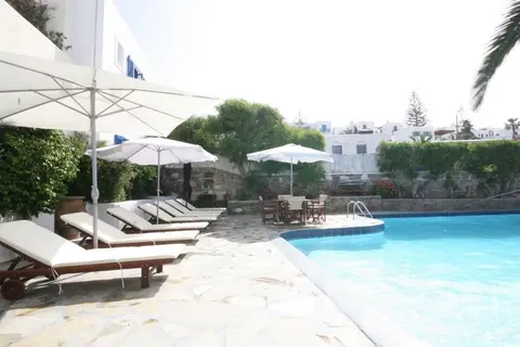 Manos in Νάουσα — foto 3