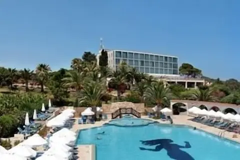Denizkizi Hotel in Alsancak — foto 13