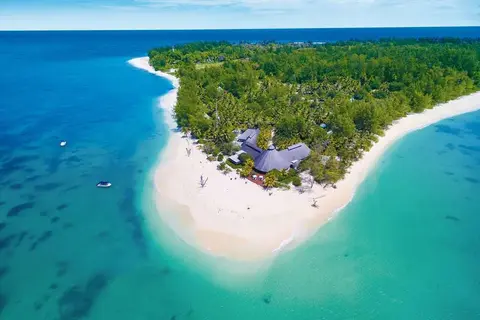 Denis Private Island in Île Denis
