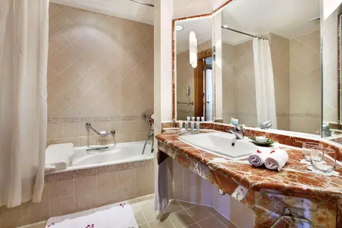 Hilton Pyramids Golf Resort in Madinat As-Sadis Min Uktubar, foto 29