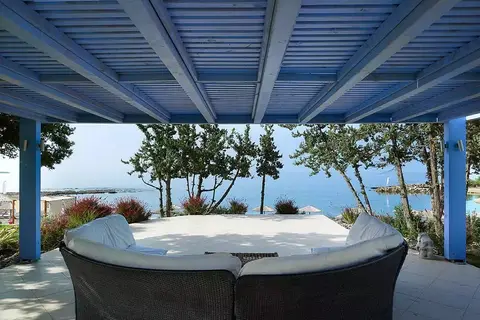Sunrise Beach Resort in Πεύκοι — foto 8