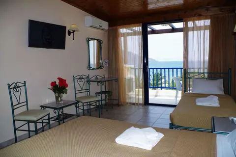 Mare Monte Beach in Georgioupolis, foto 4
