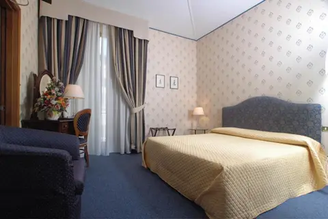 Hotel Nuovo Rebecchino in Napels — foto 23