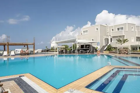 Smy Santorini Suites & Villas in Pýrgos