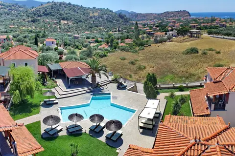 Yakinthos Garden in Άναξος — foto 17