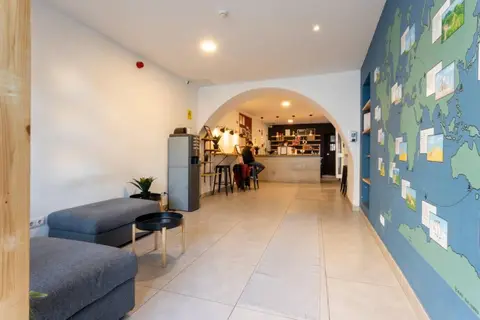 Hostellicious in Mexilhoeira Grande — foto 11