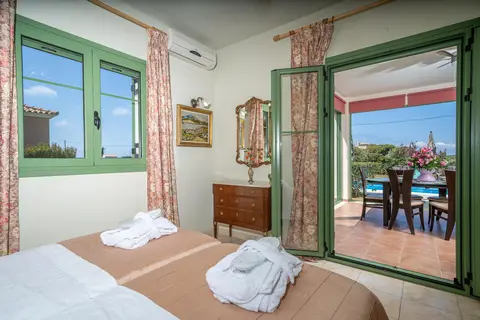 Villa's Monambeles in Ντομάτα — foto 21