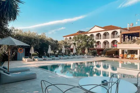 Castelli Hotel in Agios Sostis