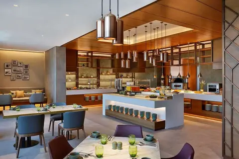DoubleTree by Hilton Sharjah Waterfront Hotel in Sharjah — foto 12