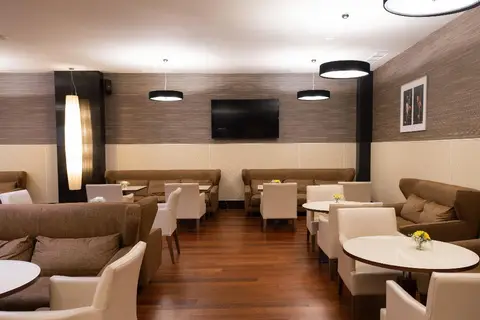 SANA Metropolitan Hotel in Almada — foto 19