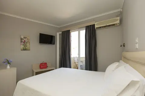 Virginia in Samos — foto 17