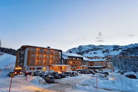 Alm Hotel Kärnten in Hermagor-Pressegger See — foto 13