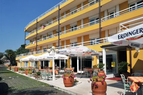 Hotel Internazionale in Torri del Benaco — foto 13