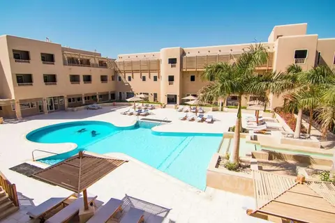 The Breakers Diving & Surfing Lodge in Soma Bay