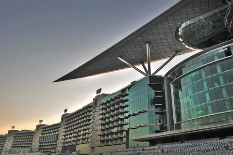 The Meydan Hotel in Dubai — foto 8