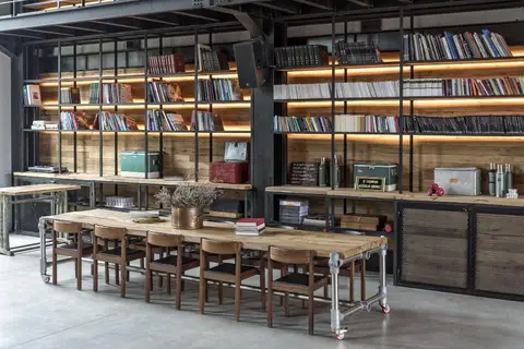 The Stay Warehouse in Çeşme — foto 13