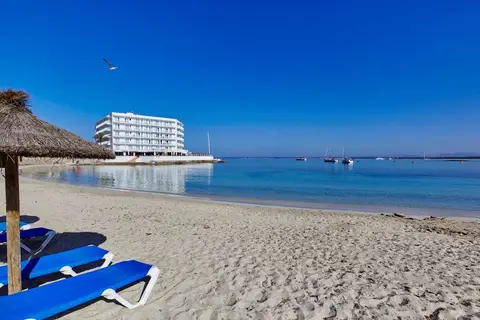 Universal Hotel Marques in Colònia de Sant Jordi — foto 13