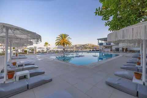 Ladonia Hotels Luna Beach Resort in Bodrum — foto 8
