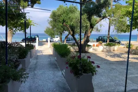 Akrogiali Studios Poros in Municipal Unit of Elios-Proni
