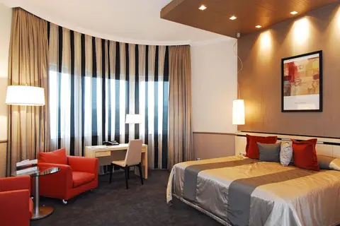 Mamaison Hotel Andrassy Budapest in Boedapest — foto 11