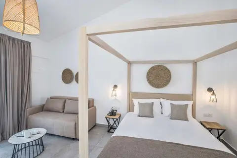 Bohemian Gardens in Παραλίμνι — foto 18