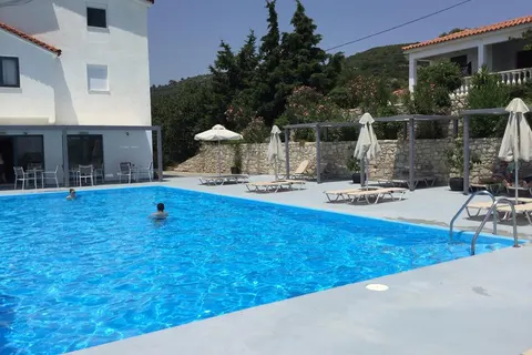 Elena Bungalows foto 1