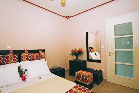 PIERIDES Suites & Studios foto 17