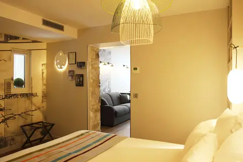 Hotel Littéraire Marcel Aymé in Parijs — foto 19
