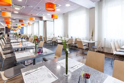 Hotel Galaxy in Krakau — foto 5