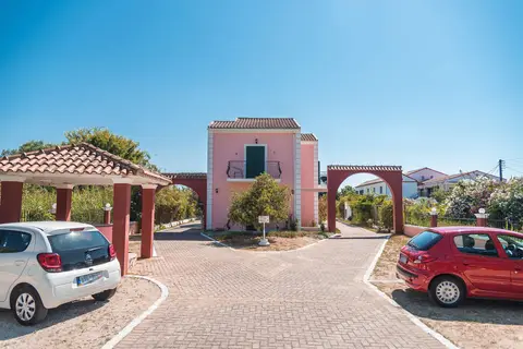 Seaside Resorts in Δημοτική Ενότητα Λευκιμμαίων — foto 24