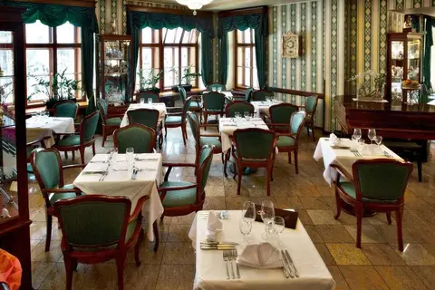 Grand Hotel Praha in Praag — foto 8
