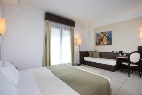 Lu Hotel in Carbonia — foto 3