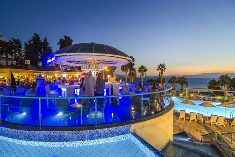 The Grand Blue Sky International in Kuşadası — foto 3