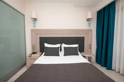Falcon Hotel in Muratpaşa — foto 25