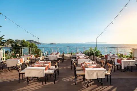 Korumar Hotel De Luxe in Kuşadası — foto 2