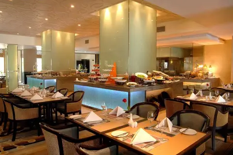 Cinnamon Lakeside in Colombo — foto 4